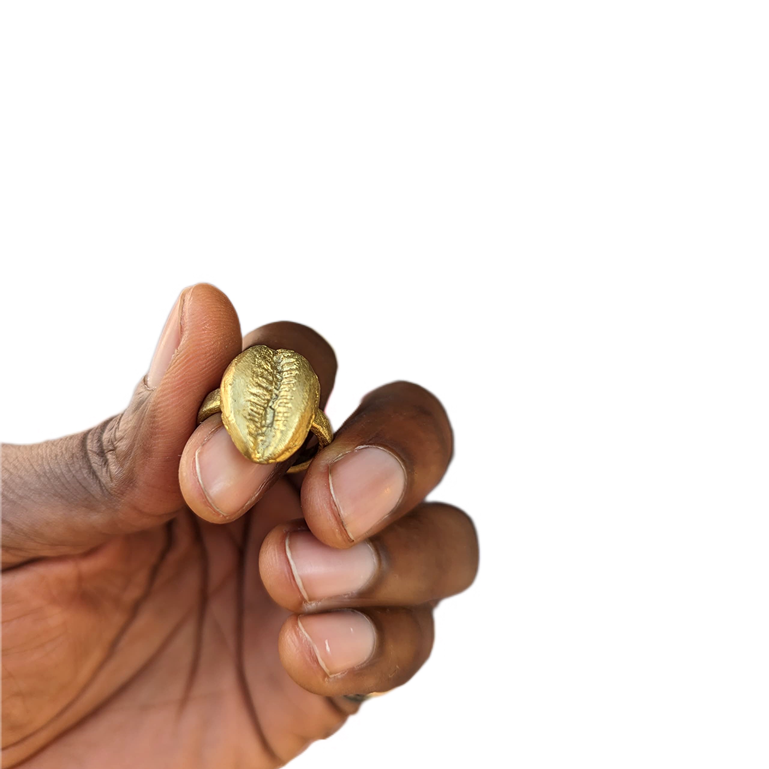 Cowrie Shell Ring made with brass. Cowrie Shell Ring made with brass.